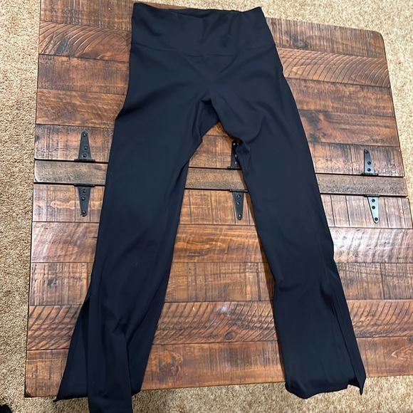 Movewell Porter Flare Pant in Black - Picture 2 of 5